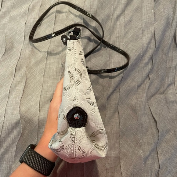 Coach Crossbody - Picture 6 of 9